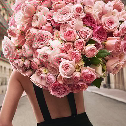 À la rose Woman